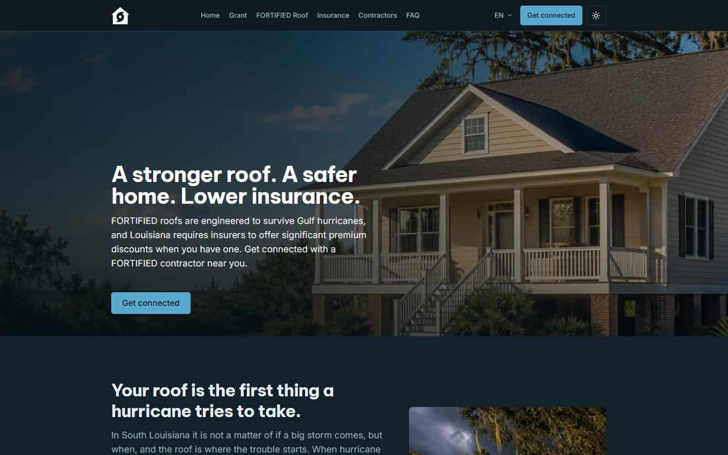 The Louisiana Fortified Homes homepage in English on desktop, with the headline about a stronger roof, a safer home, and lower insurance.